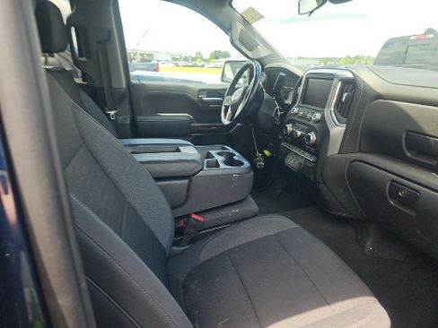 Used 2022 GMC Sierra 1500 SLE w/ Driver Alert Package II AWD/4WD image 12