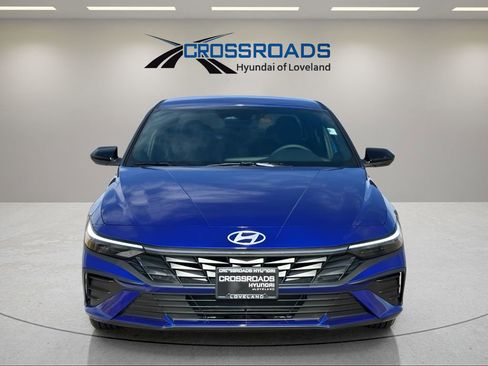 Used 2025 Hyundai Elantra Sport image 2