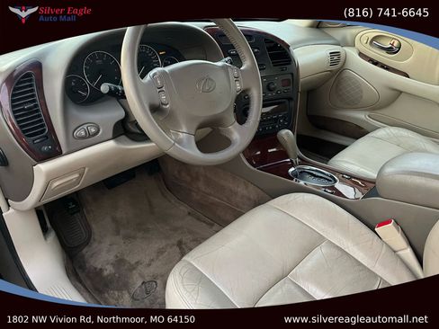 Used 2002 Oldsmobile Aurora 3.5 w/ Convenience Pkg image 6