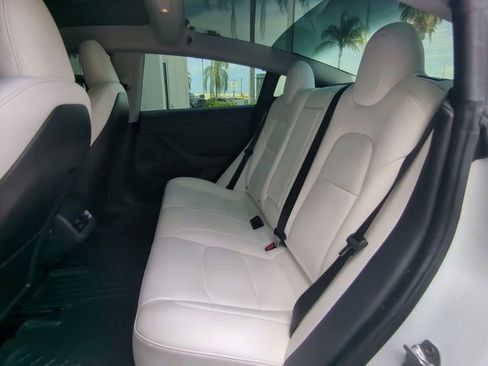 Used 2023 Tesla Model 3 Standard Range RWD image 14