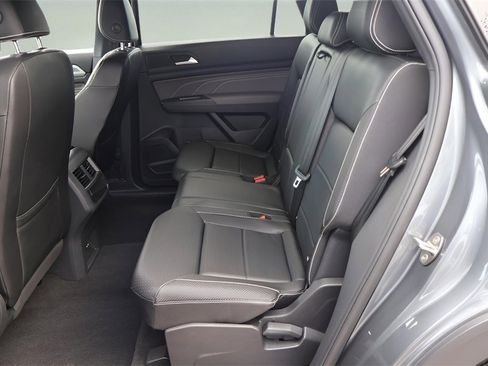 Used 2023 Volkswagen Atlas Cross Sport SE w/ Black Wheel Package image 13