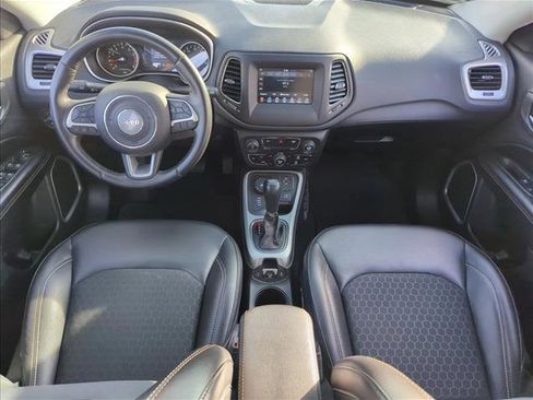 Used 2019 Jeep Compass Latitude w/ Cold Weather Group image 20