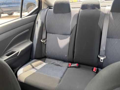 Used 2025 Nissan Versa SV FWD image 37