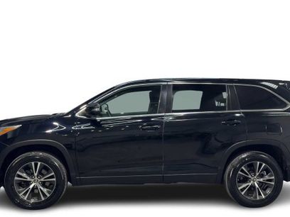 Used 2019 Toyota Highlander LE