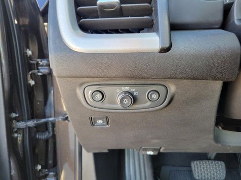 Used 2019 GMC Terrain SLT w/ Preferred Package image 19