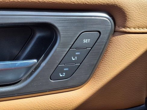 New 2025 Nissan Armada SL w/ Convenience Package image 12