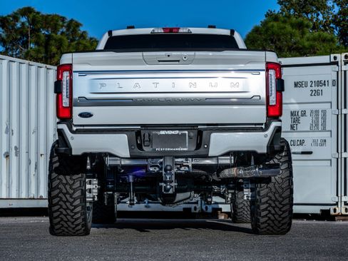 New 2026 Ford F250 Platinum image 5