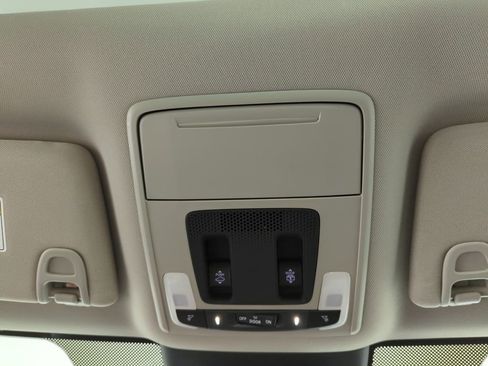 New 2025 Honda Pilot Touring image 25