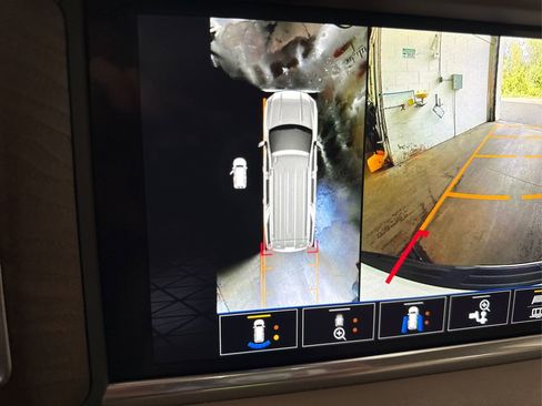 Used 2022 GMC Yukon Denali image 33