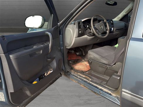 Used 2011 Chevrolet Silverado 1500 LS image 5