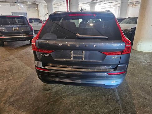 Certified 2023 Volvo XC60 B5 Core AWD/4WD image 3