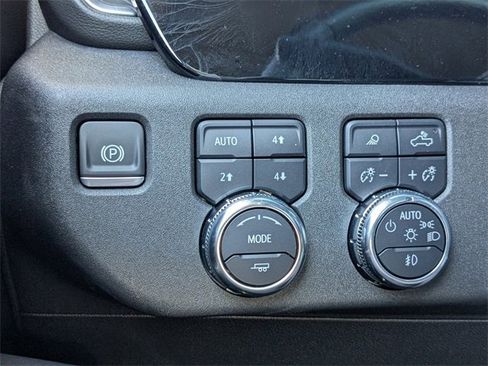 Used 2025 GMC Sierra 2500 SLT w/ SLT Premium Package image 23