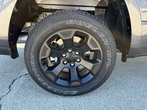 New 2026 RAM 1500 Big Horn AWD/4WD image 12