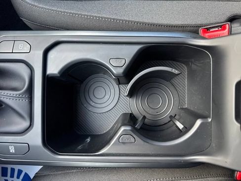 Used 2025 Kia K4 FWD image 35