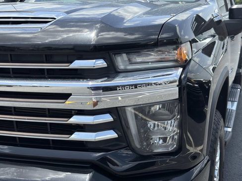 Used 2020 Chevrolet Silverado 3500 High Country w/ Technology Package AWD/4WD image 9