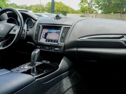 Used 2019 Maserati Levante S image 16