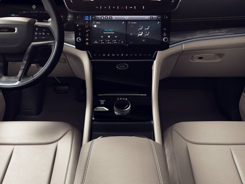 New 2026 Jeep Grand Cherokee Limited AWD/4WD image 5