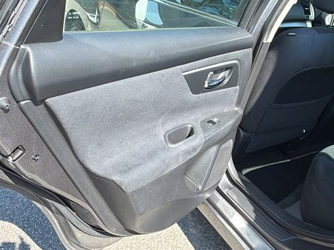Used 2015 Nissan Altima 2.5 S w/ Power Driver Seat Package FWD image 22