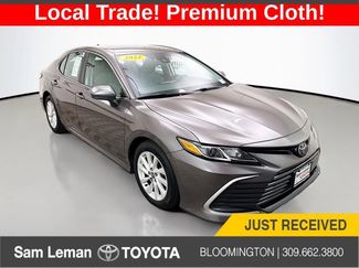 Used 2022 Toyota Camry LE image 1