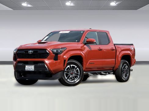 Certified 2025 Toyota Tacoma TRD Sport w/ TRD Sport Upgrade Package image 24