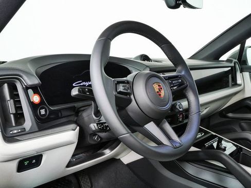New 2026 Porsche Cayenne Coupe AWD/4WD image 4