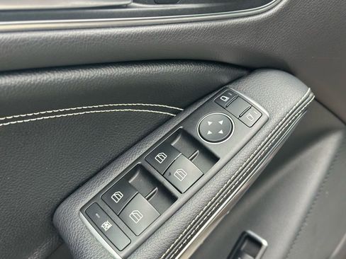 Used 2018 Mercedes-Benz CLA 250 4MATIC image 21