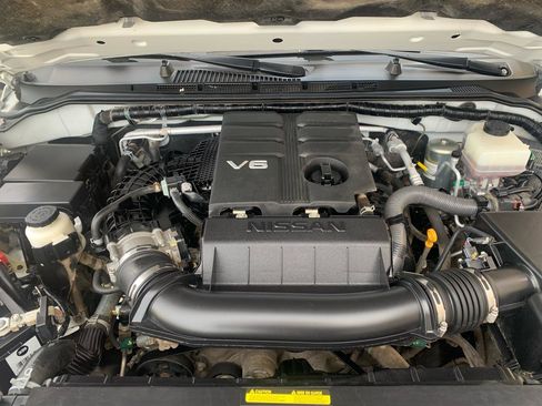 Used 2021 Nissan Frontier S image 9