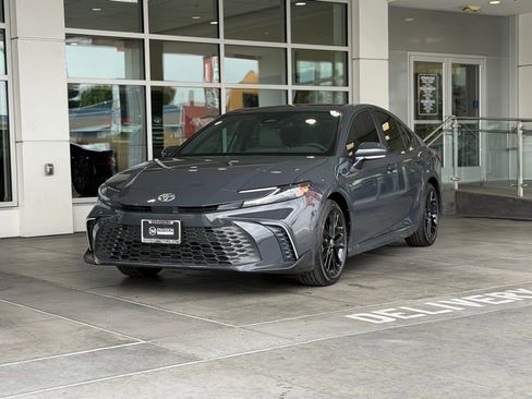 Certified 2026 Toyota Camry SE image 2