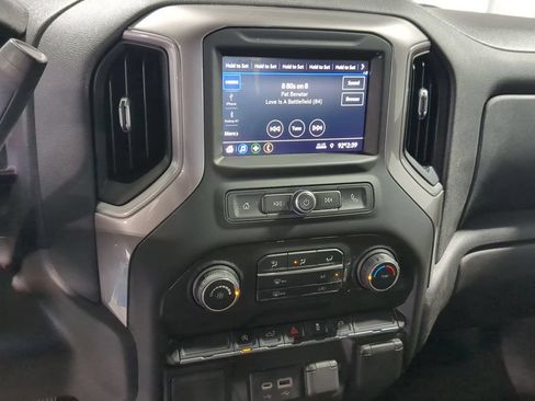 Used 2021 Chevrolet Silverado 1500 Custom w/ Safety Confidence Package AWD/4WD image 33