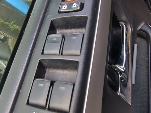 Used 2018 Toyota 4Runner SR5 Premium AWD/4WD image 8