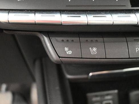 Used 2019 Cadillac XT4 Premium Luxury image 21