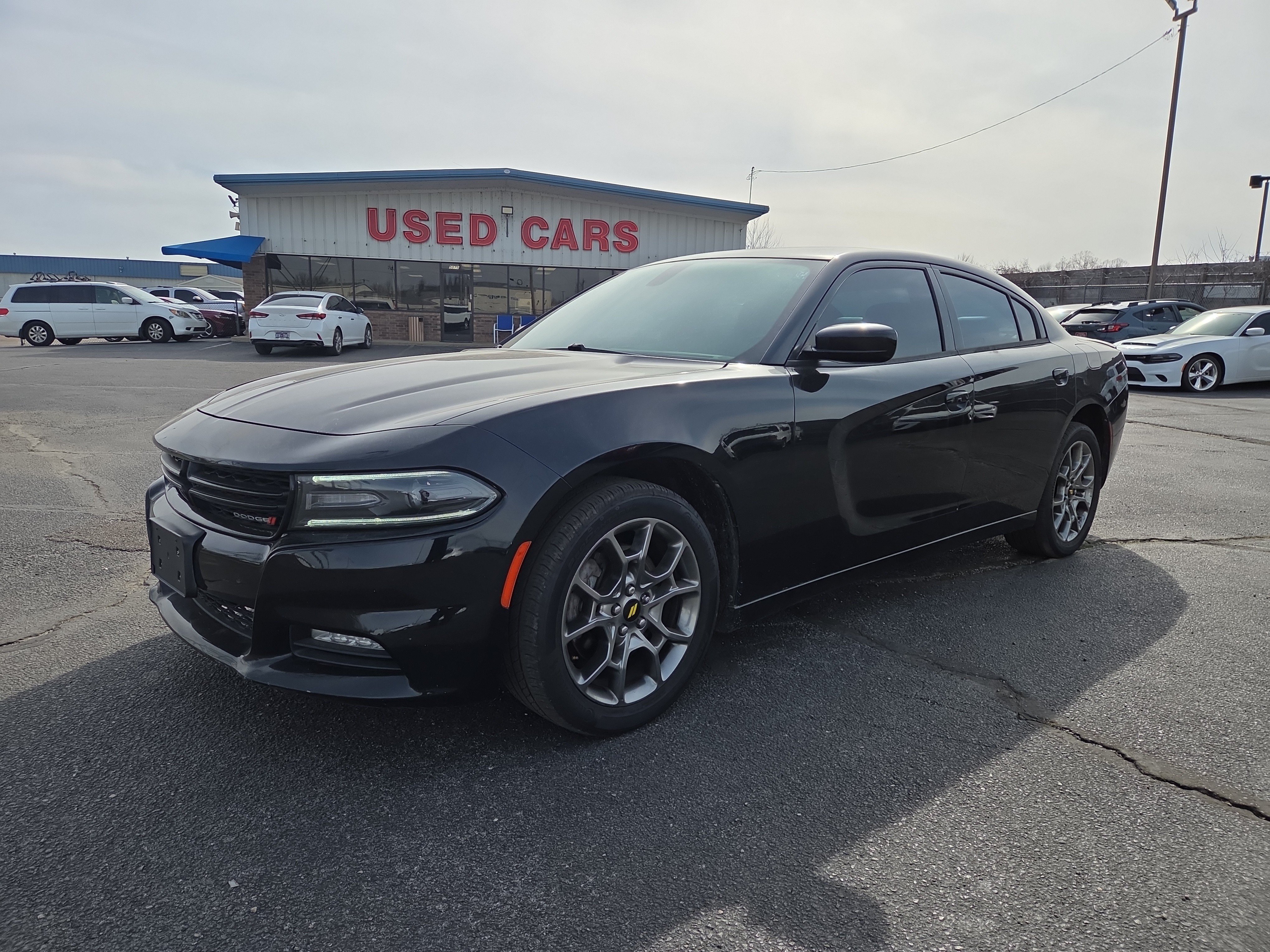 Used 2017 Dodge Charger SXT w/ AWD Plus Group image 1