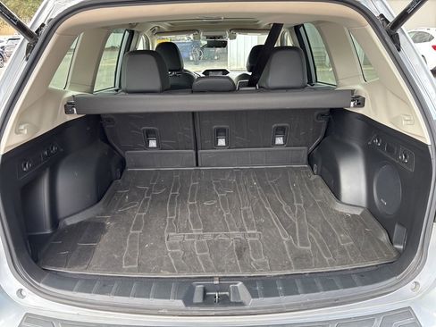 Used 2020 Subaru Forester Limited w/ Popular Package #3 image 30