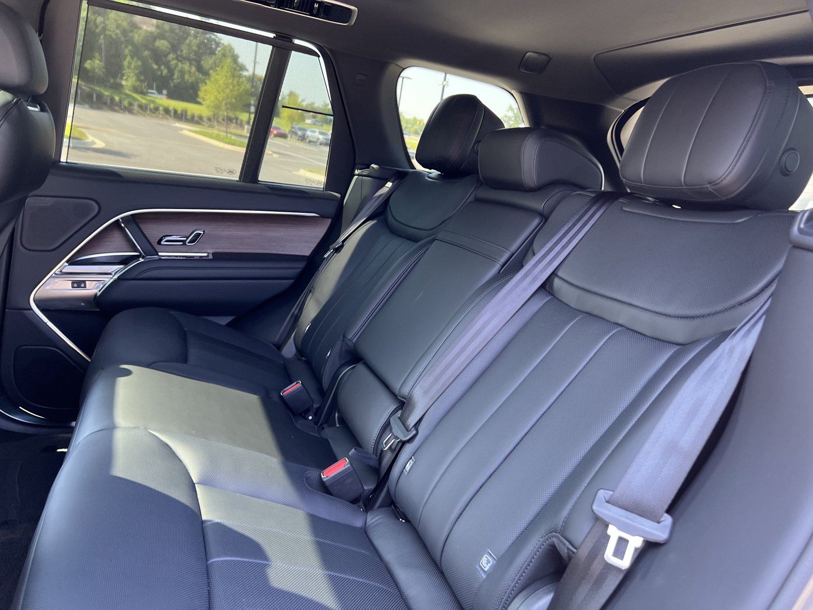 New 2026 Land Rover Range Rover SE AWD/4WD image 5