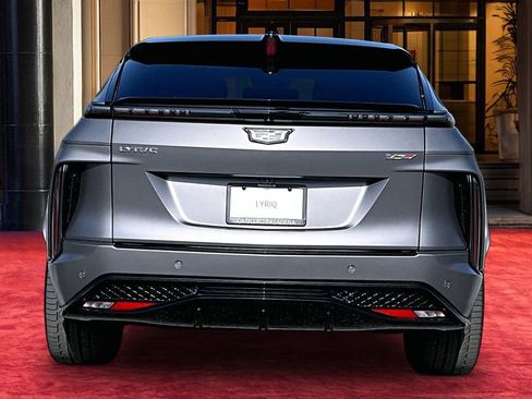 New 2026 Cadillac Lyriq V w/ LPO, Floor Liner Package AWD/4WD image 5