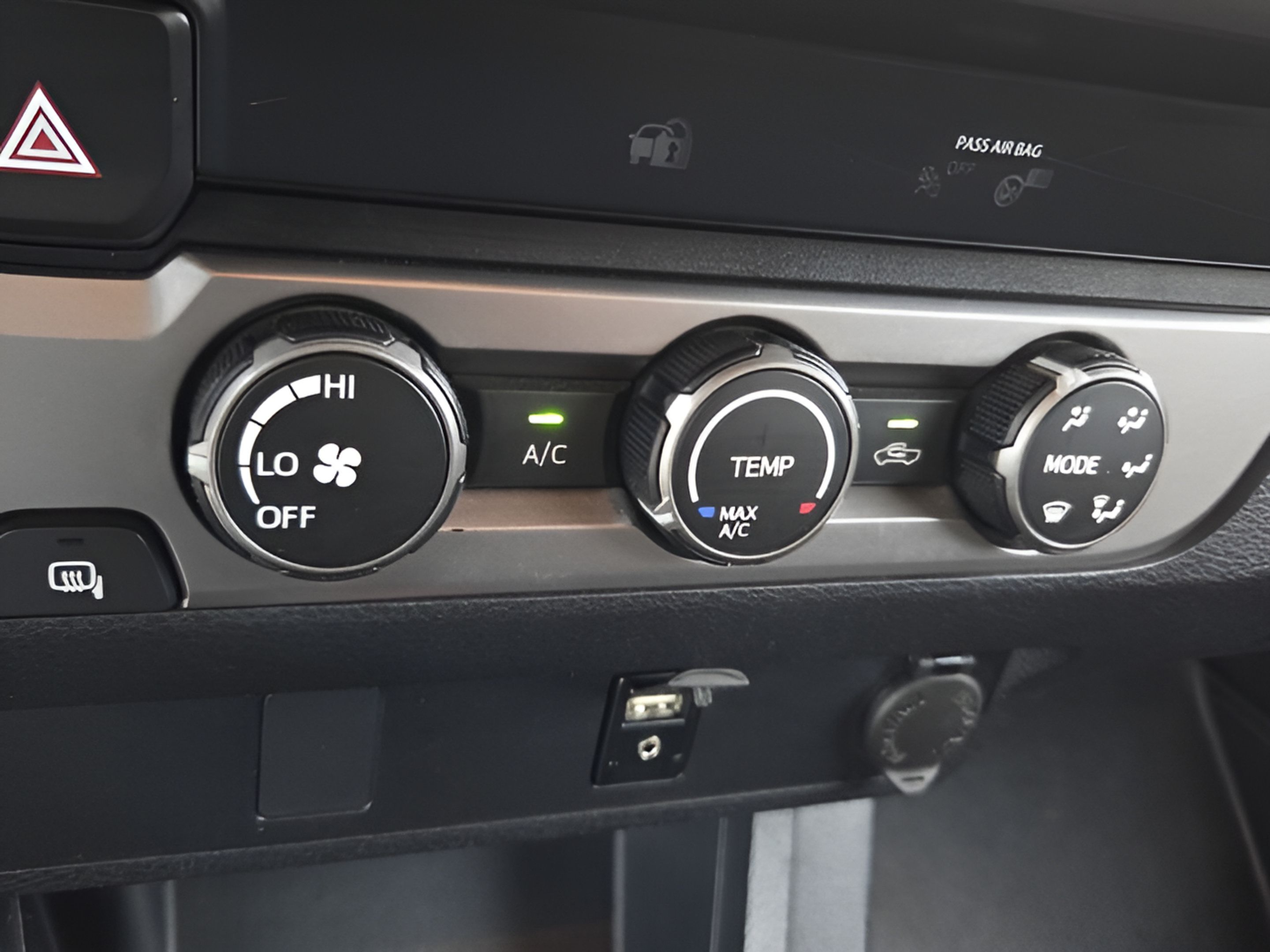 Used 2019 Toyota Tacoma SR5 RWD image 25