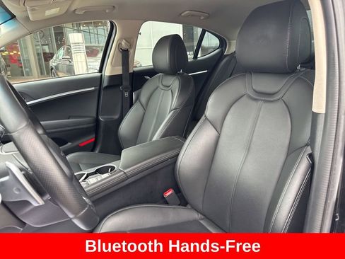 Used 2025 Genesis G70 2.5T image 14