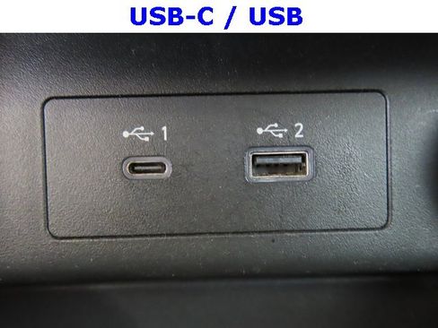 Used 2023 Nissan Rogue SV image 9