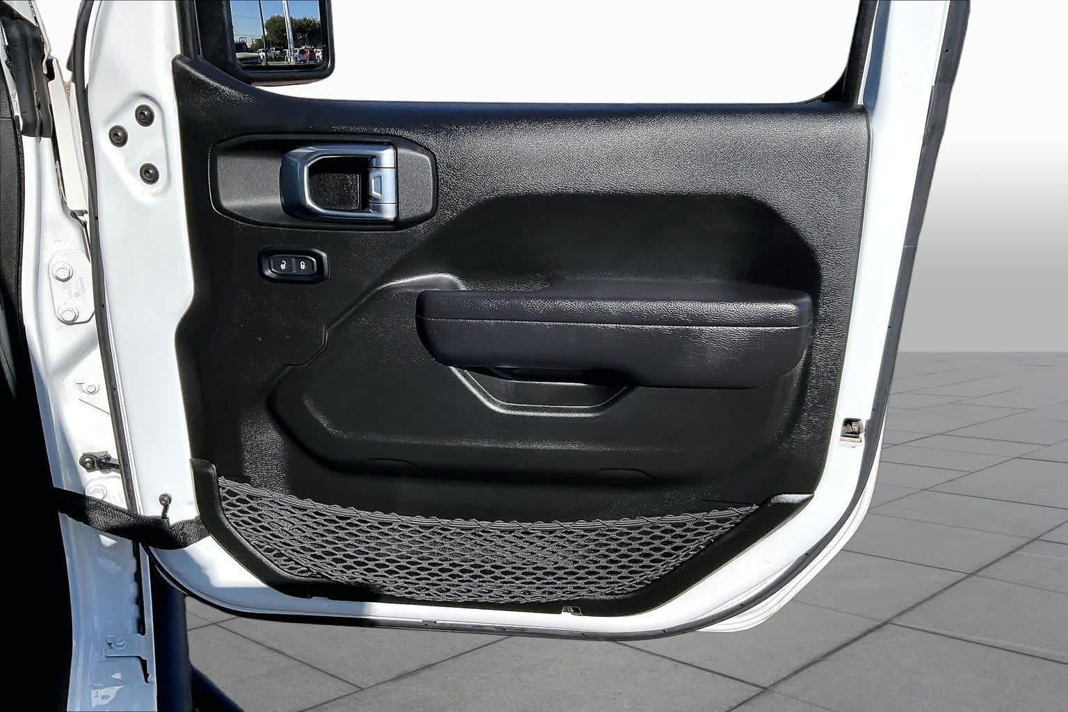 Used 2022 Jeep Wrangler Unlimited Sport AWD/4WD image 21