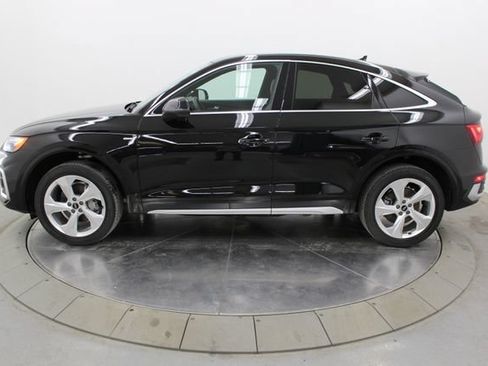 Used 2023 Audi Q5 2.0T Premium Plus w/ Premium Plus Package AWD/4WD image 6