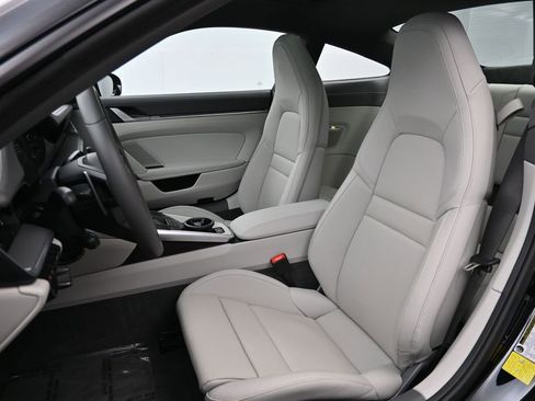 Certified 2024 Porsche 911 GT3 RS image 5