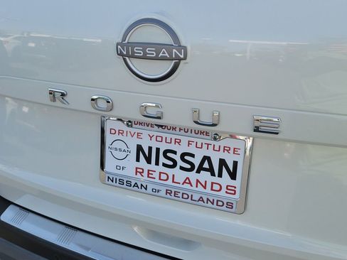 Used 2023 Nissan Rogue SV FWD image 29