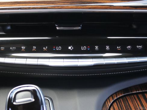 Certified 2023 Cadillac Escalade Premium Luxury w/ LPO, Radiant Package AWD/4WD image 23