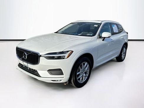 Used 2021 Volvo XC60 T5 Momentum image 4