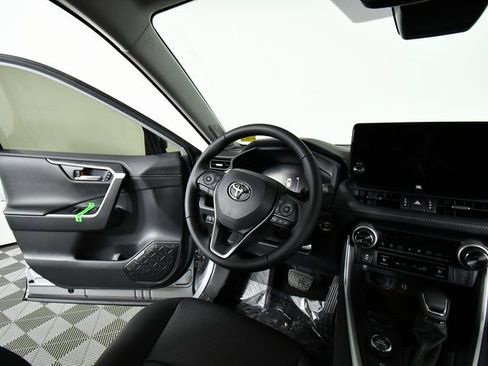New 2025 Toyota RAV4 Limited image 19