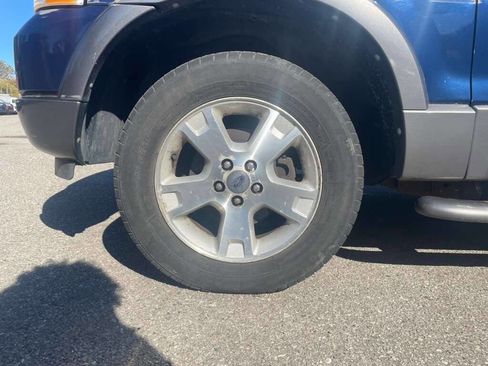 Used 2004 Ford Explorer Sport XLT image 15