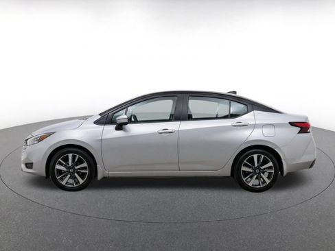 Used 2025 Nissan Versa SV FWD image 4