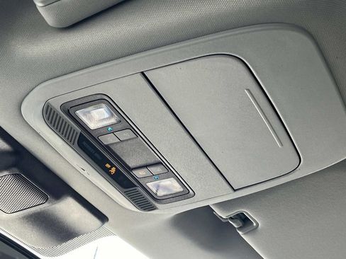 Used 2023 Ford F150 XLT w/ XTR Package image 33