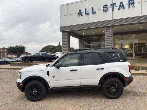New 2025 Ford Bronco Sport Badlands w/ Badlands Tech Package AWD/4WD image 8