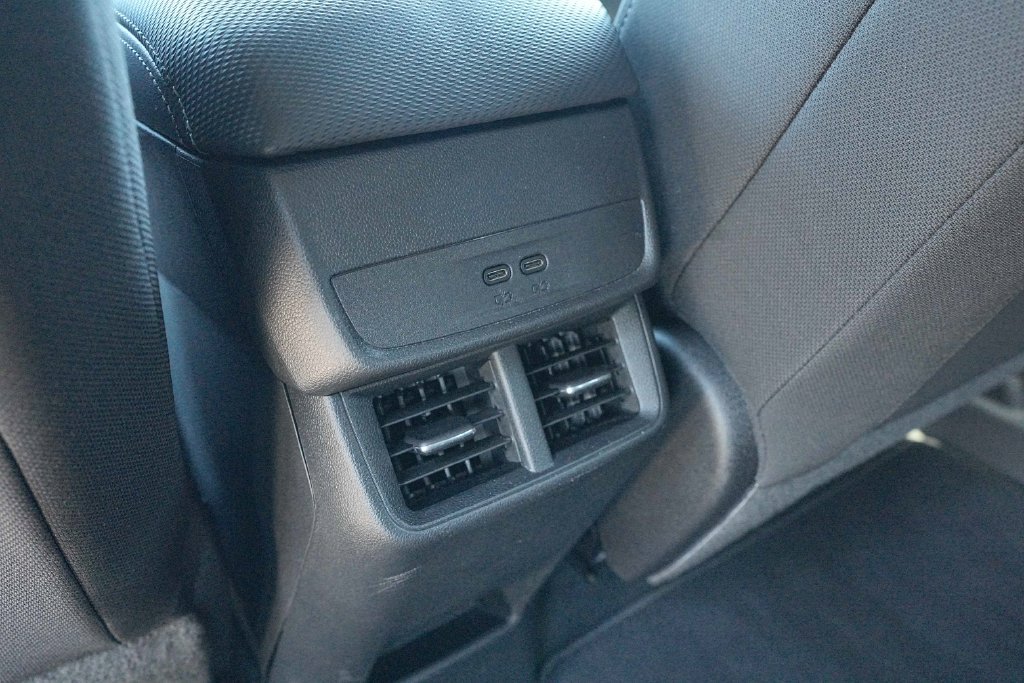 Used 2026 Chevrolet Equinox LT AWD/4WD image 22
